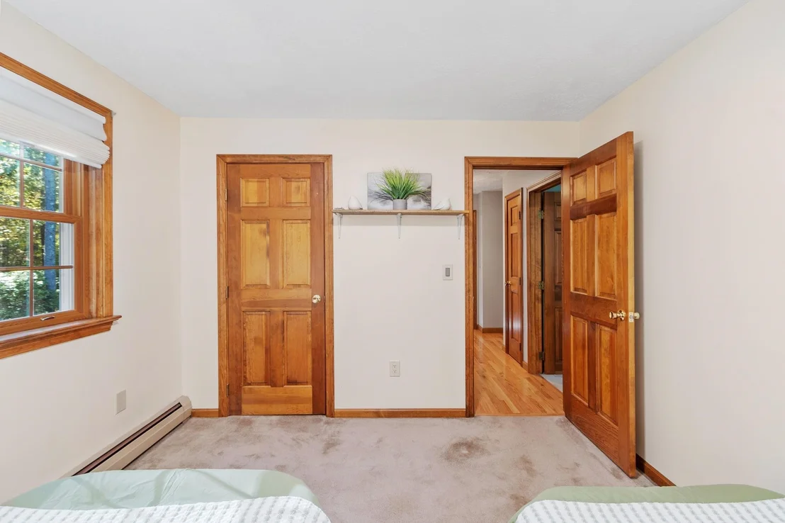 Photo of 94 Bunker Hill