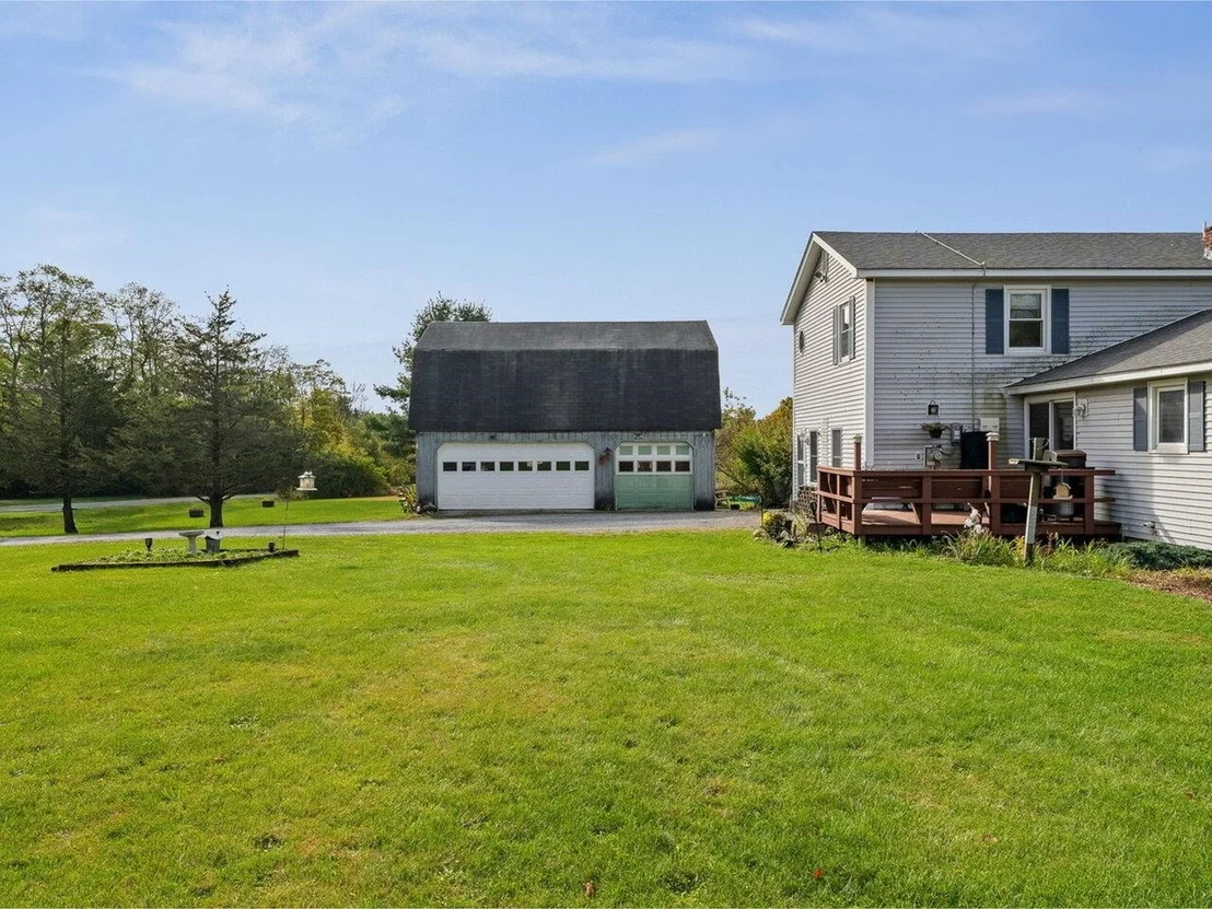 Photo of 771 Robinson