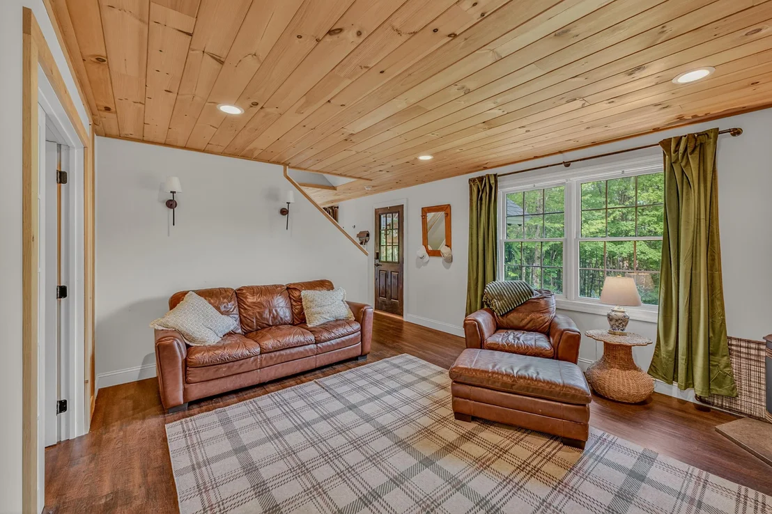 Photo of 48 Meadow