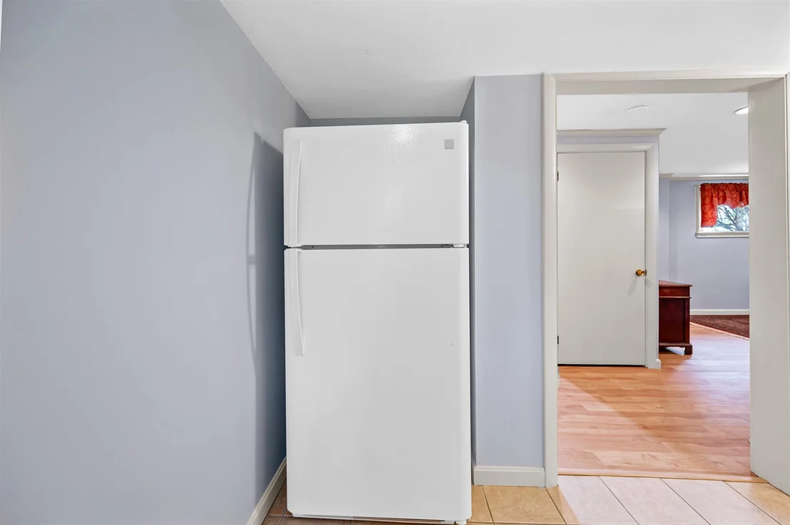 Photo of 11 Ledge