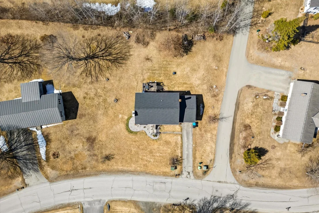 Photo of 681 Colonial