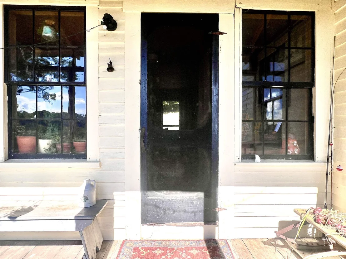 Photo of 575 Somers