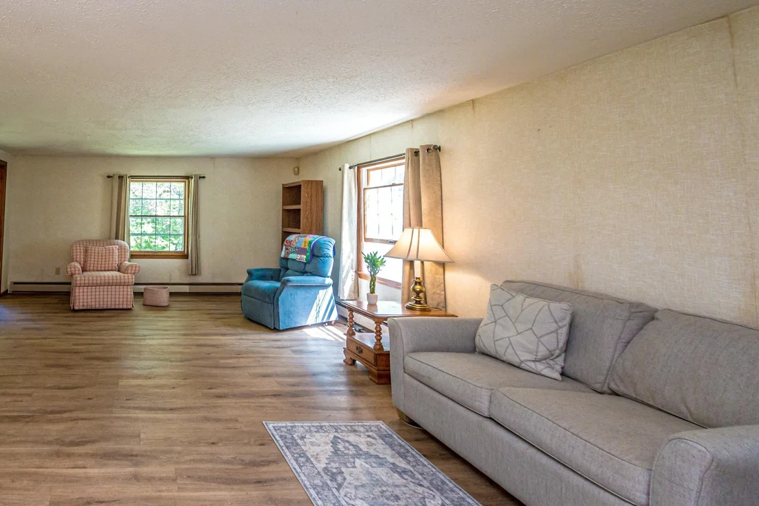 Photo of 141 Red Eagle Brook