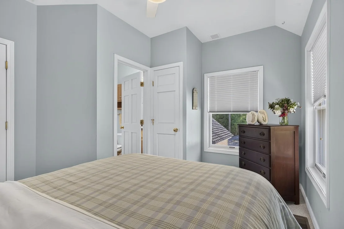 Photo of 536 Whitney