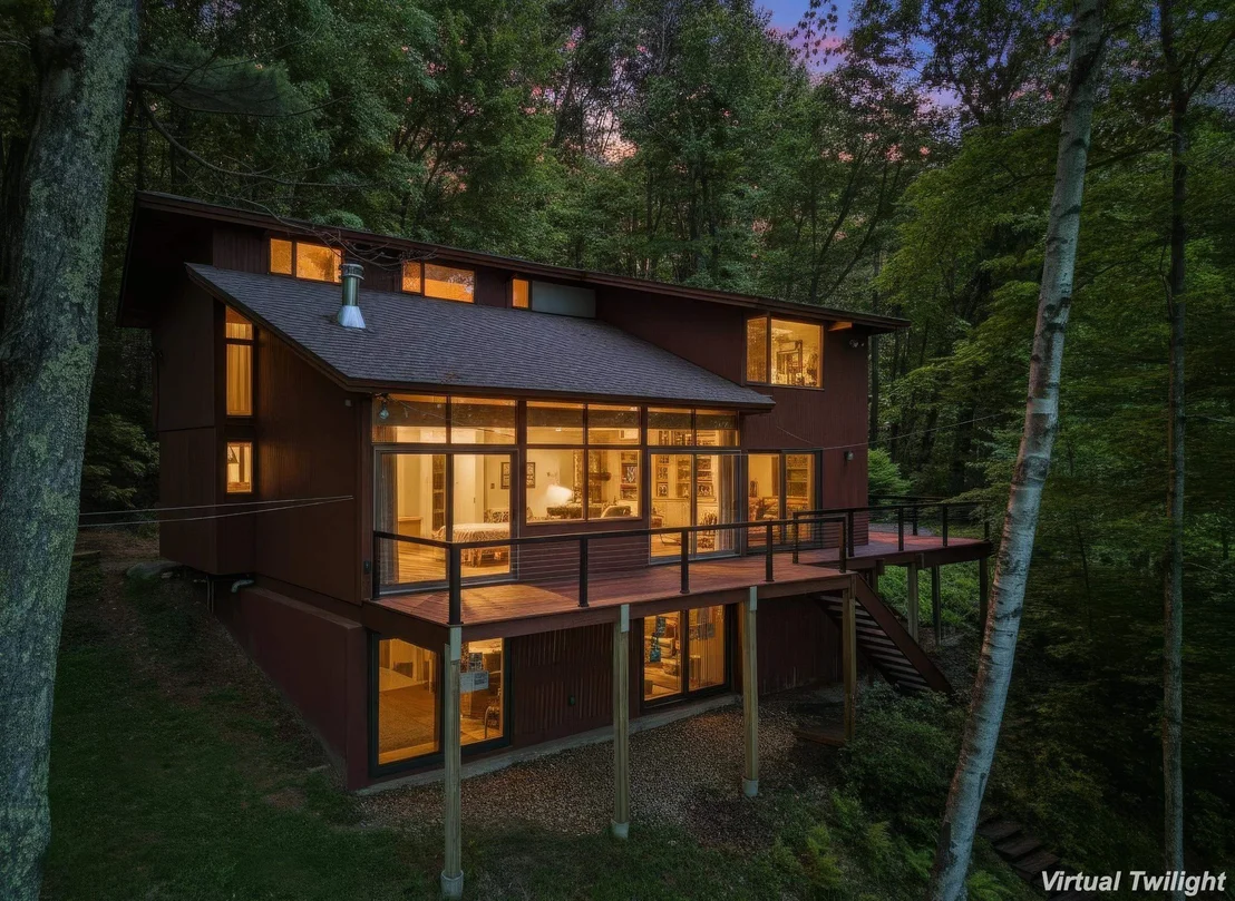 Photo of 18 Treehouse