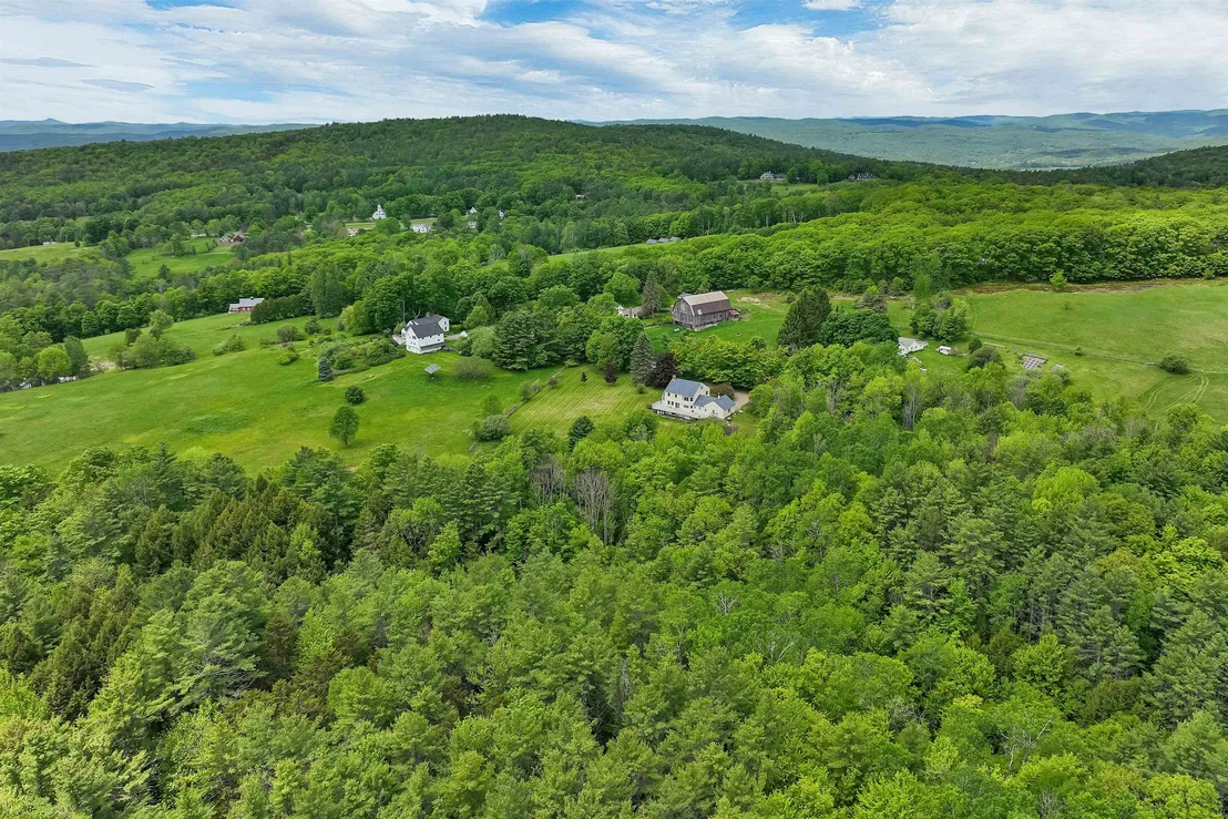 Photo of 25 Wolfeboro