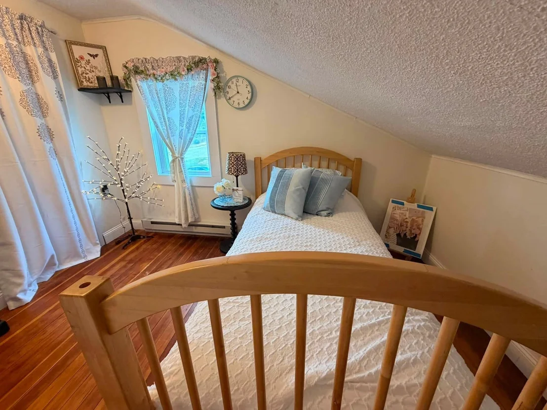 Photo of 98 Maple