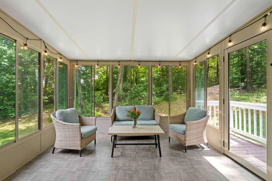 Photo of 20 Hawkview