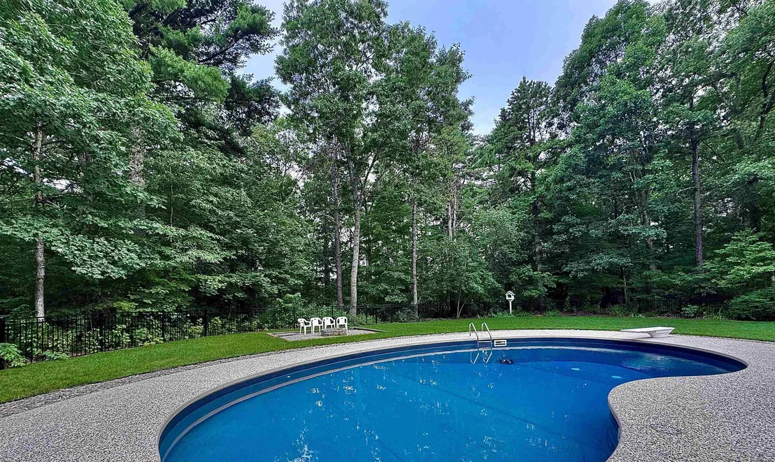 Photo of 19 Tamarack