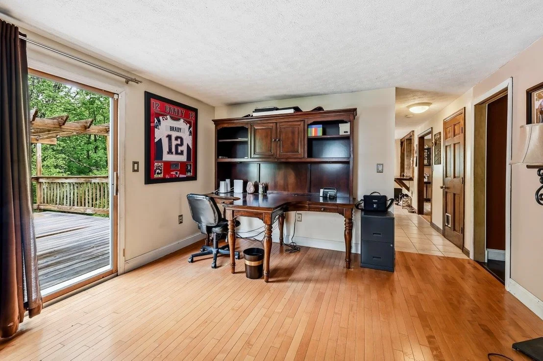 Photo of 154 Flagg