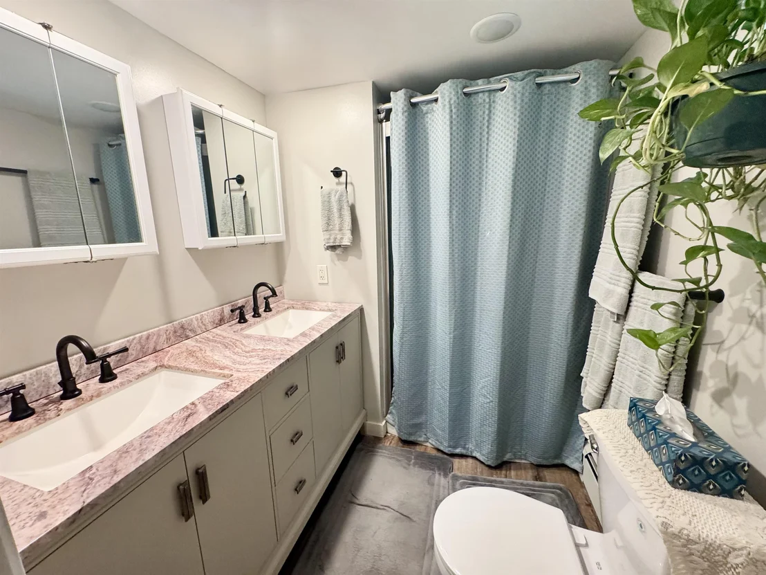 Photo of 770 Westminster Heights