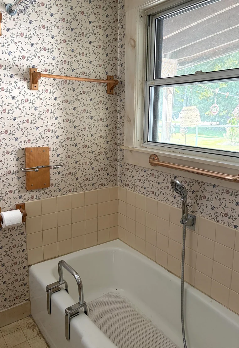 Photo of 241 Batchelder