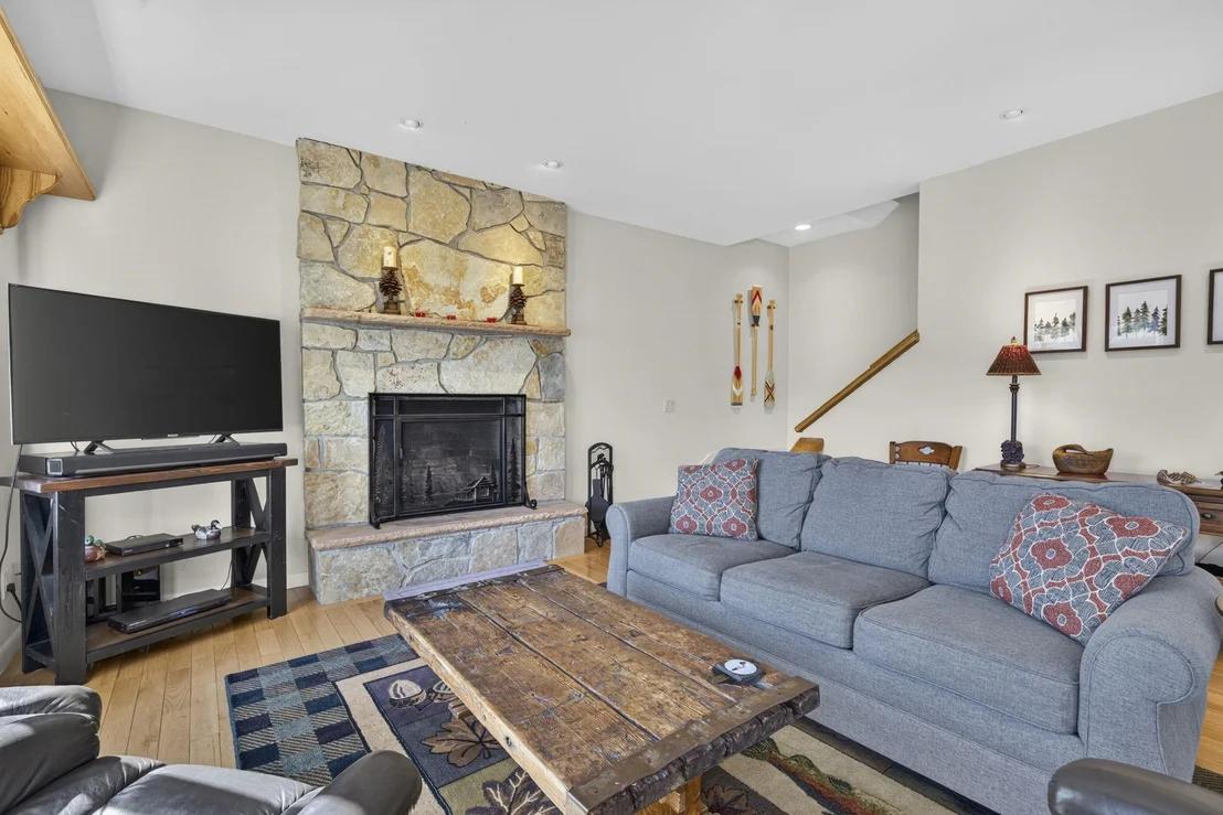 Photo of 536 Whitney