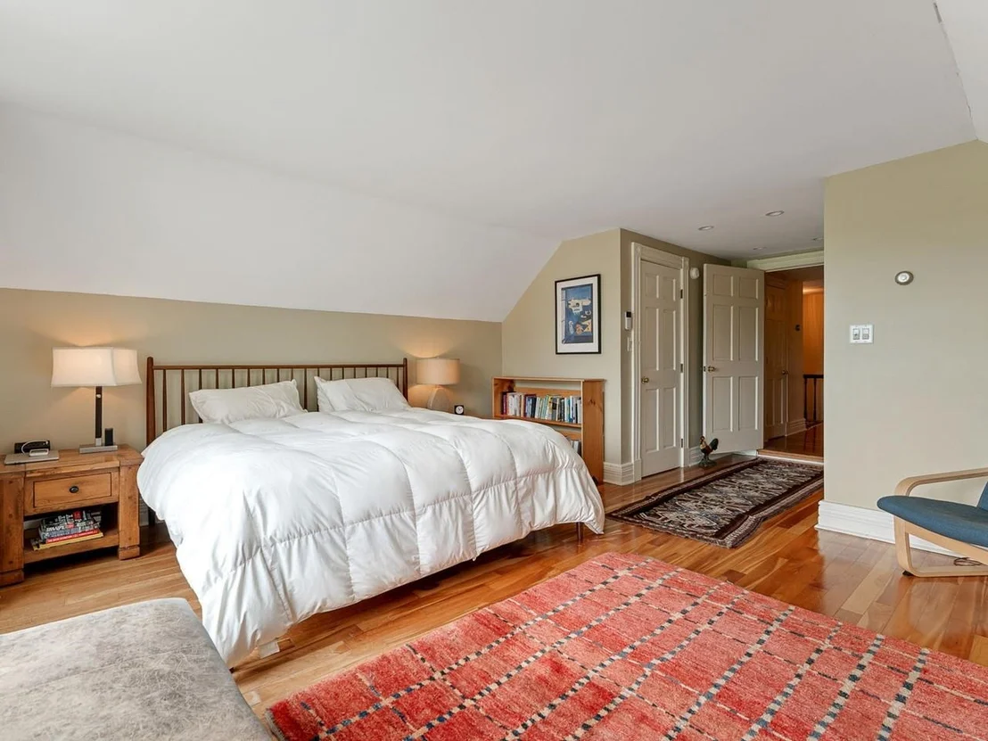 Photo of 280 Main