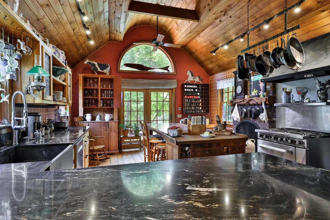 Photo of 58 Lakeshore