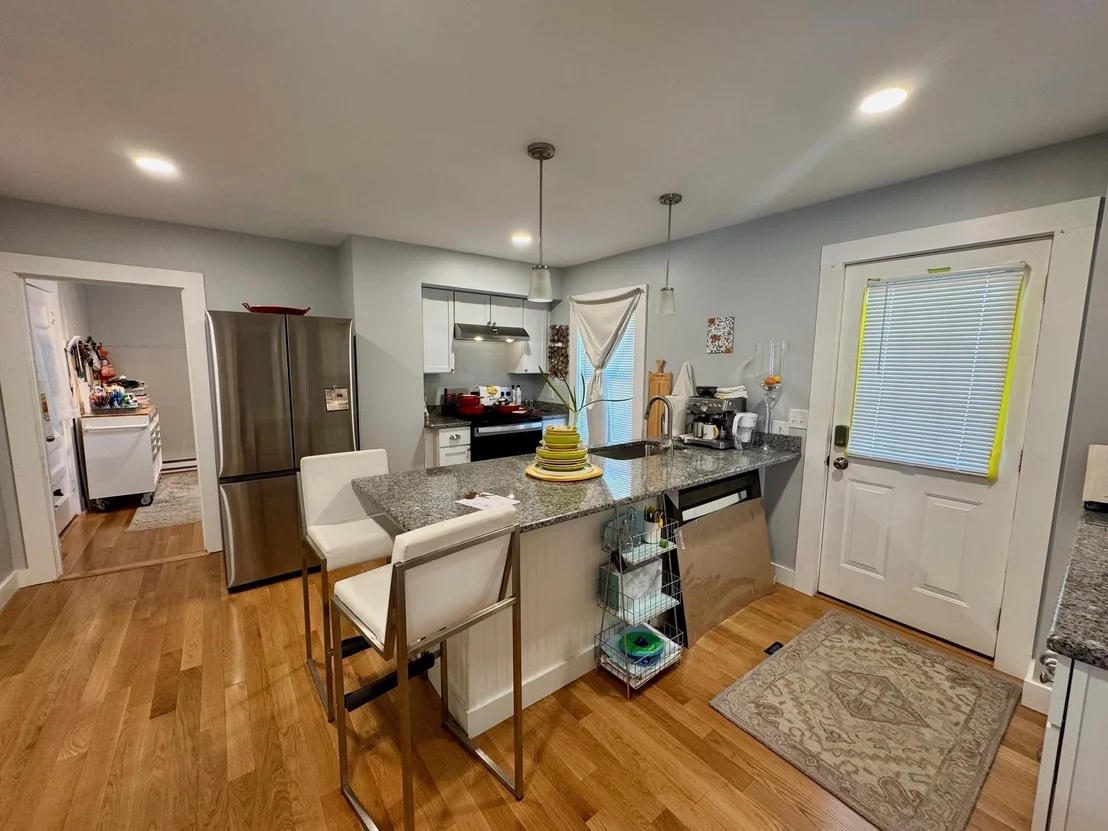 Photo of 42 Pine