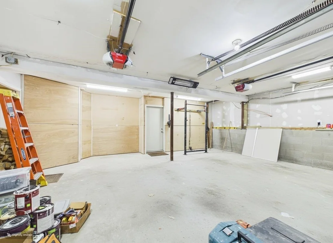 Photo of 6 Maple