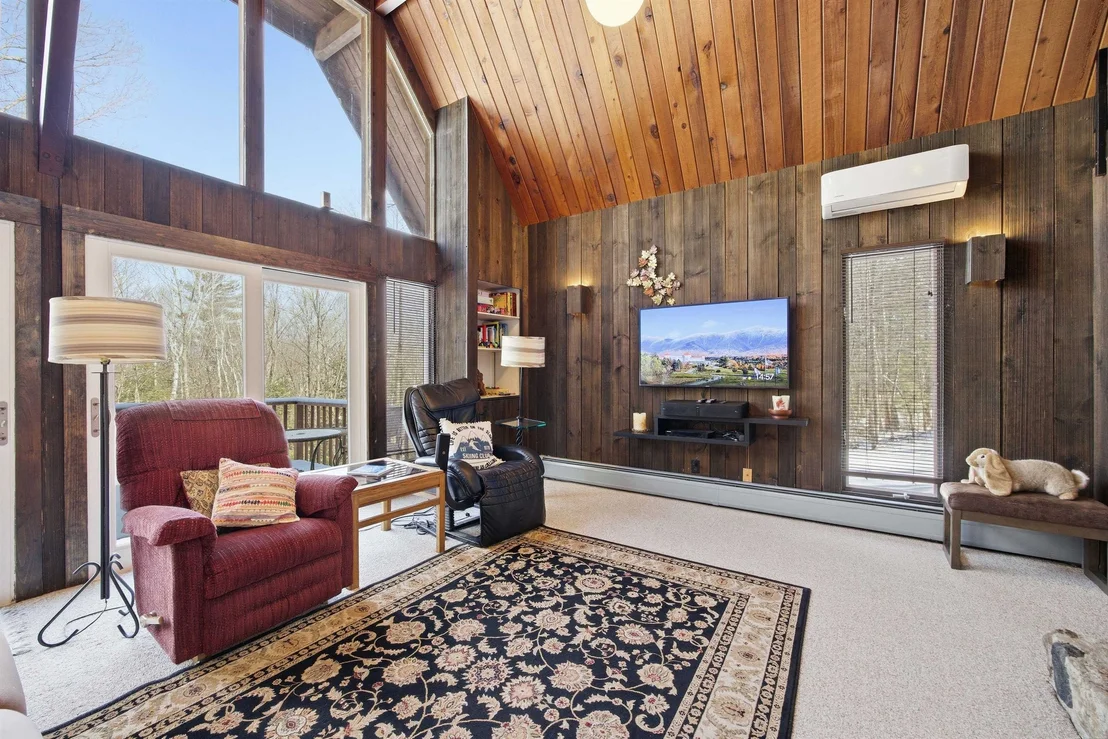 Photo of 70 Spring Hill