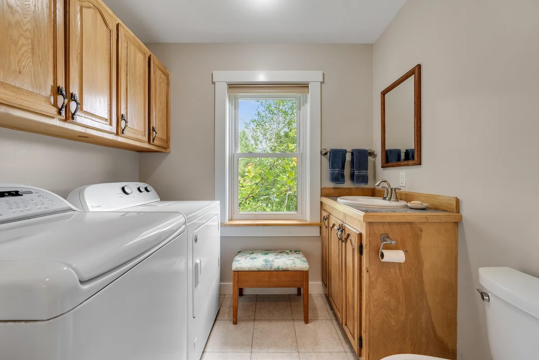 Photo of 1012 Hallstrom