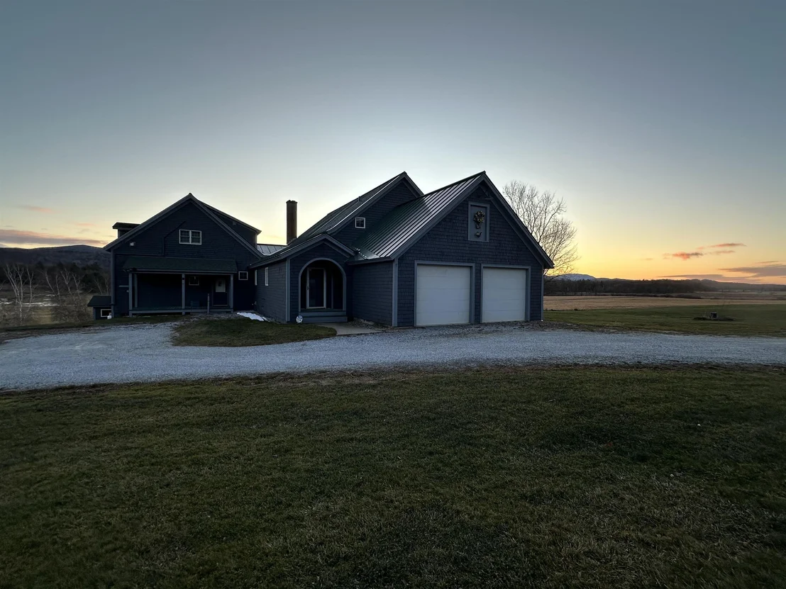 Photo of 2112 Middle