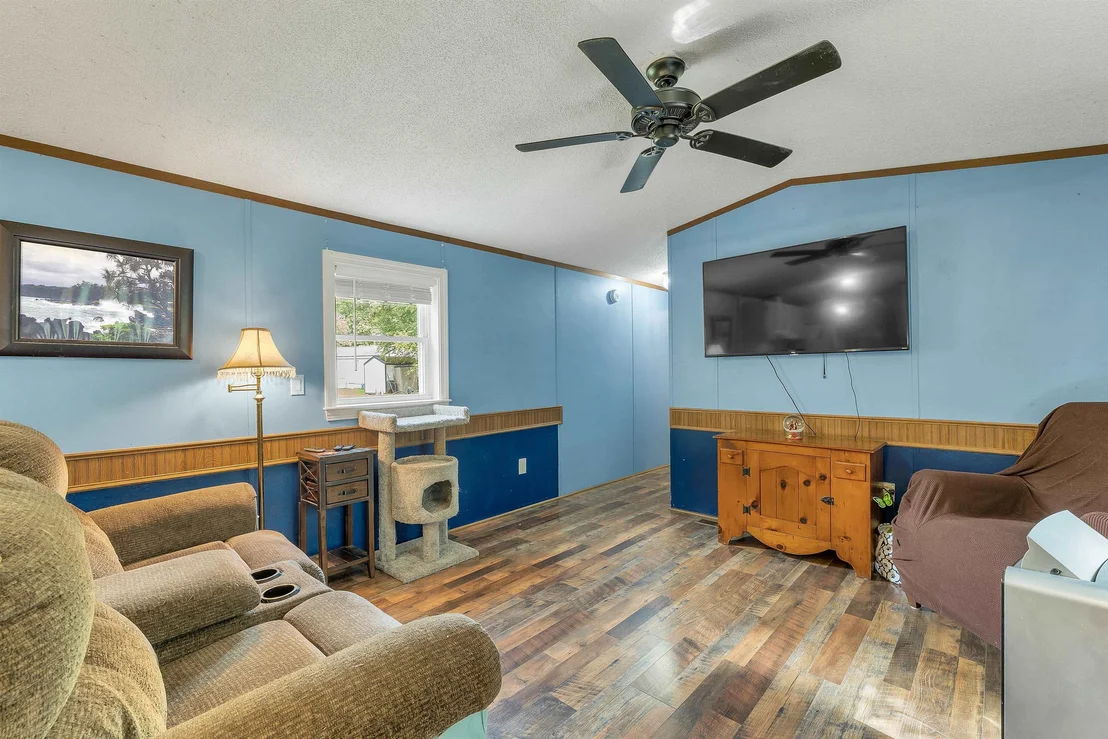 Photo of 5 Walnut