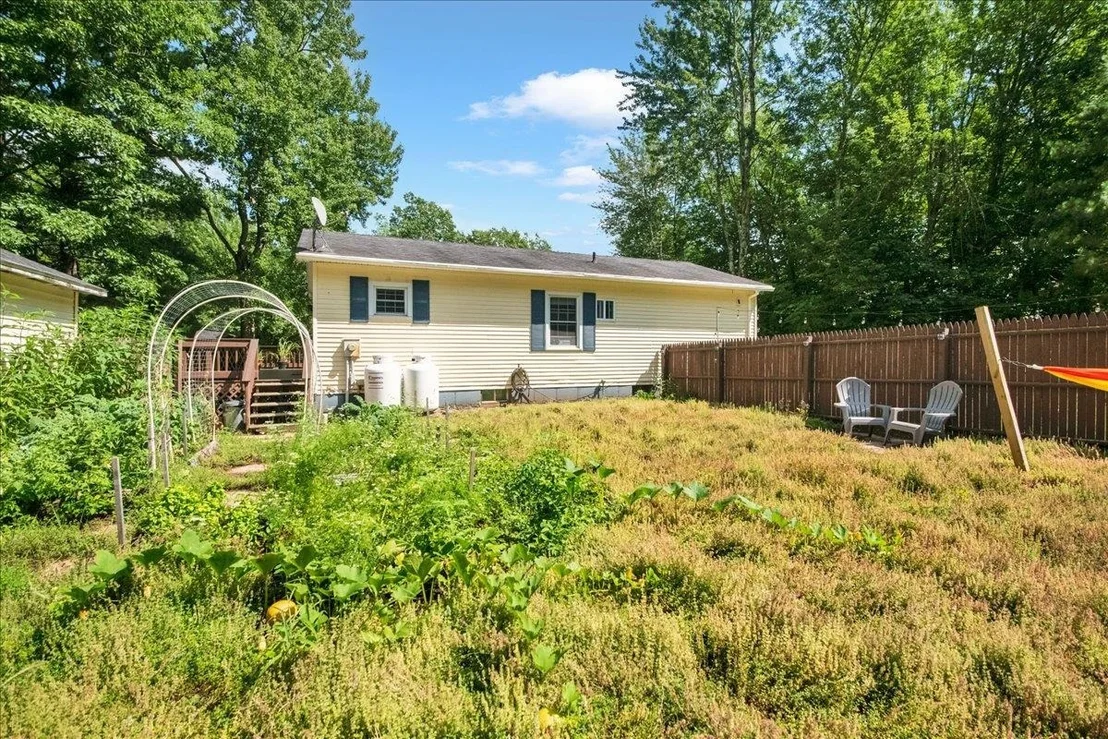 Photo of 63 Pine Hill