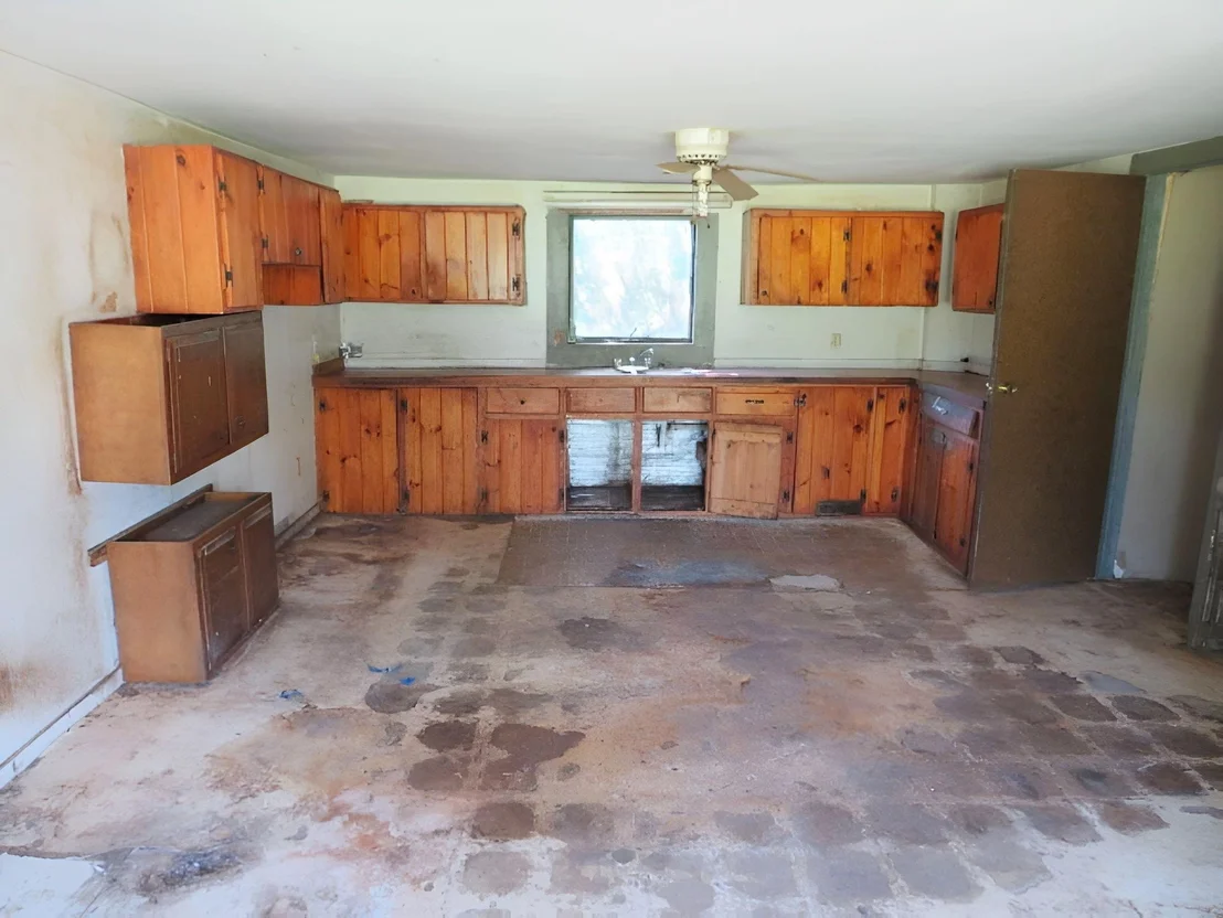 Photo of 4748 Lake