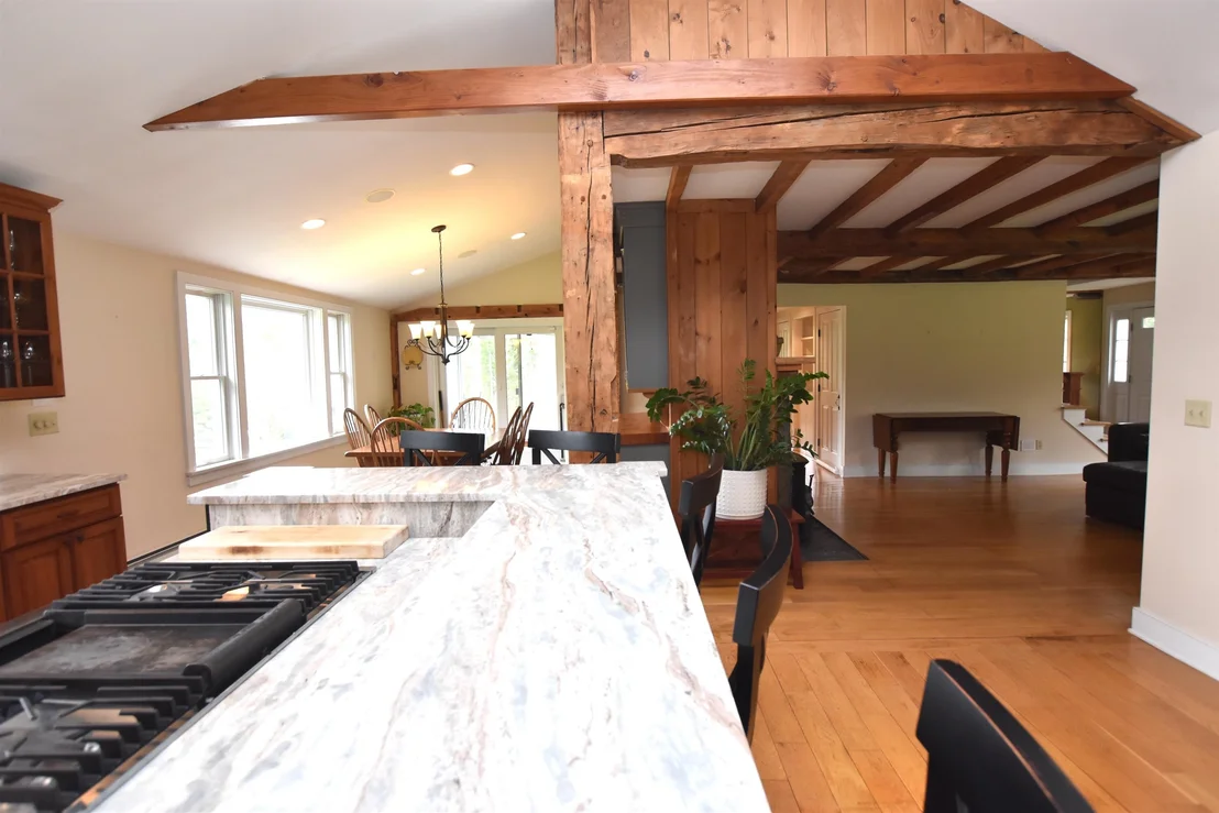 Photo of 3259 West Hill