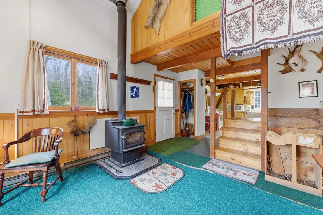 Photo of 2936 Hapgood Pond