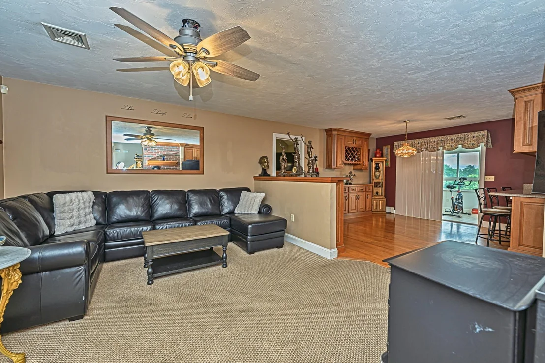 Photo of 72 Tenney