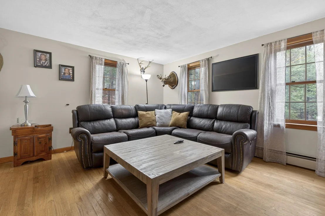 Photo of 6 Fox Ridge
