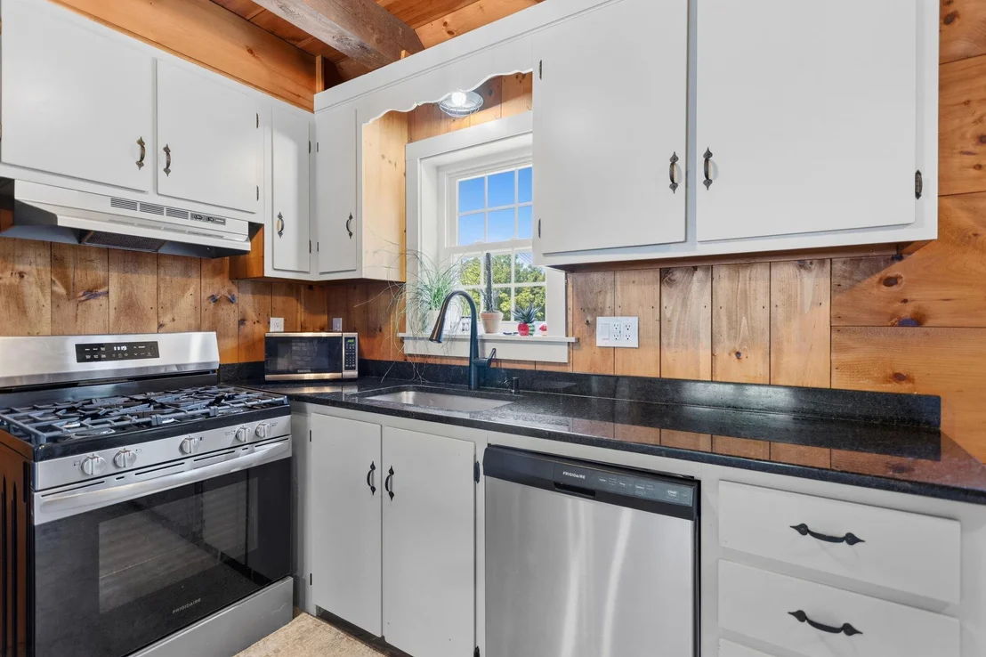 Photo of 498 Brookline