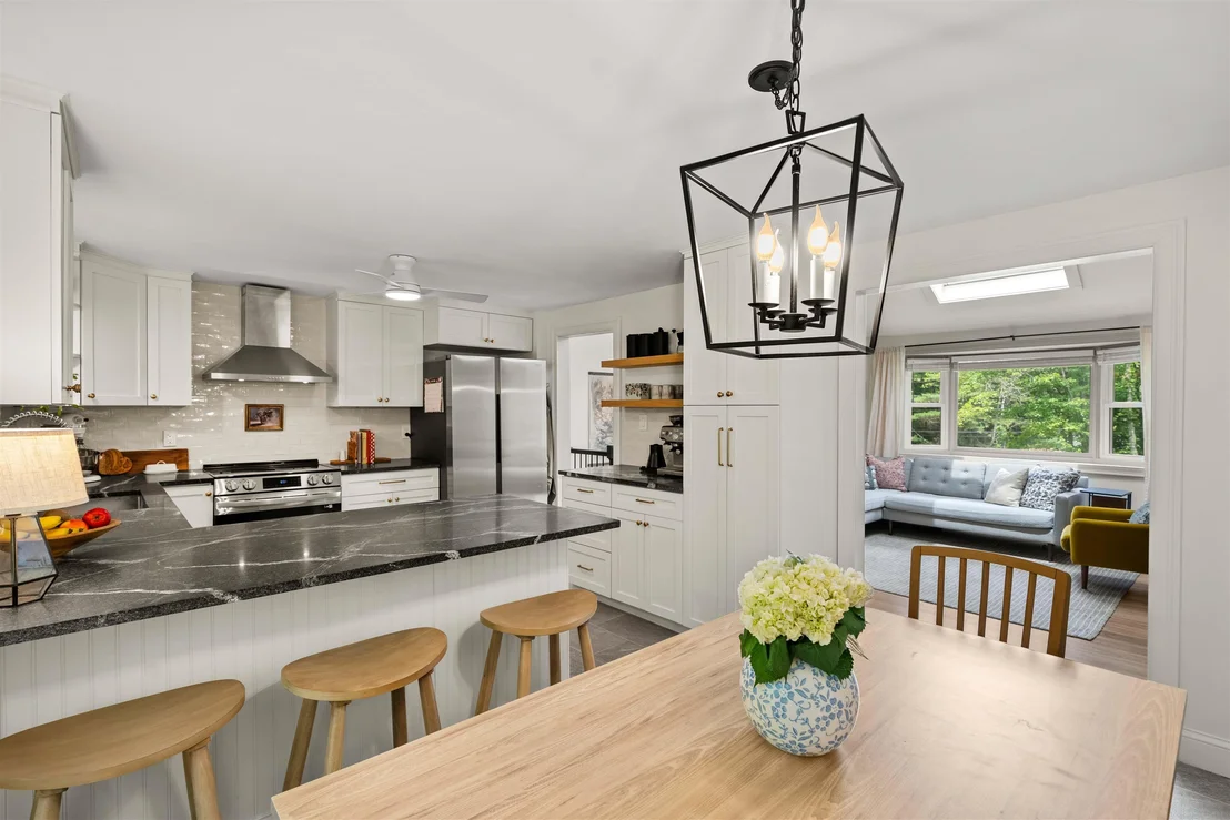 Photo of 20 Hawkview