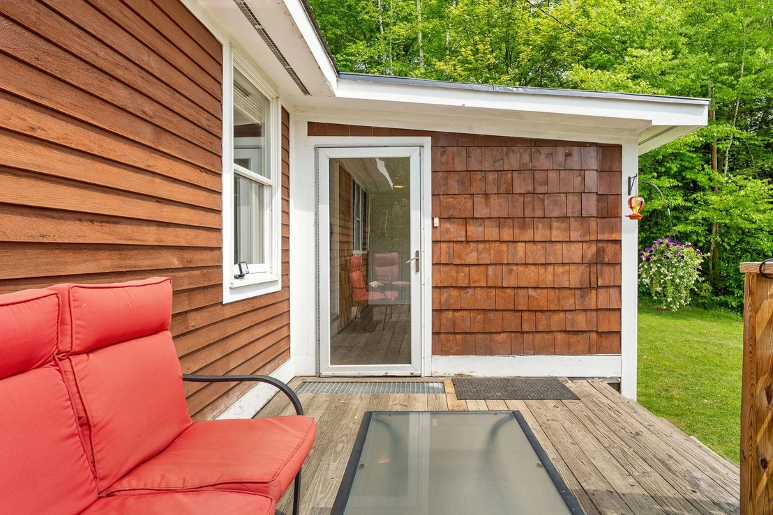 Photo of 387 Foote Brook