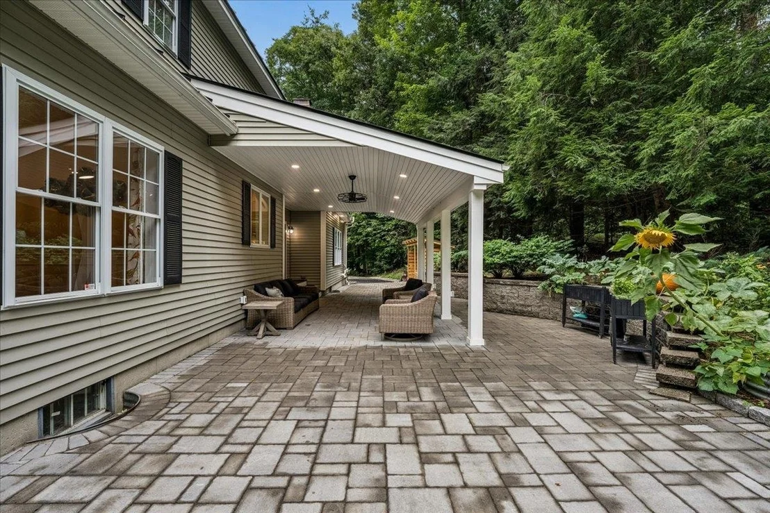 Photo of 75 Tirrell