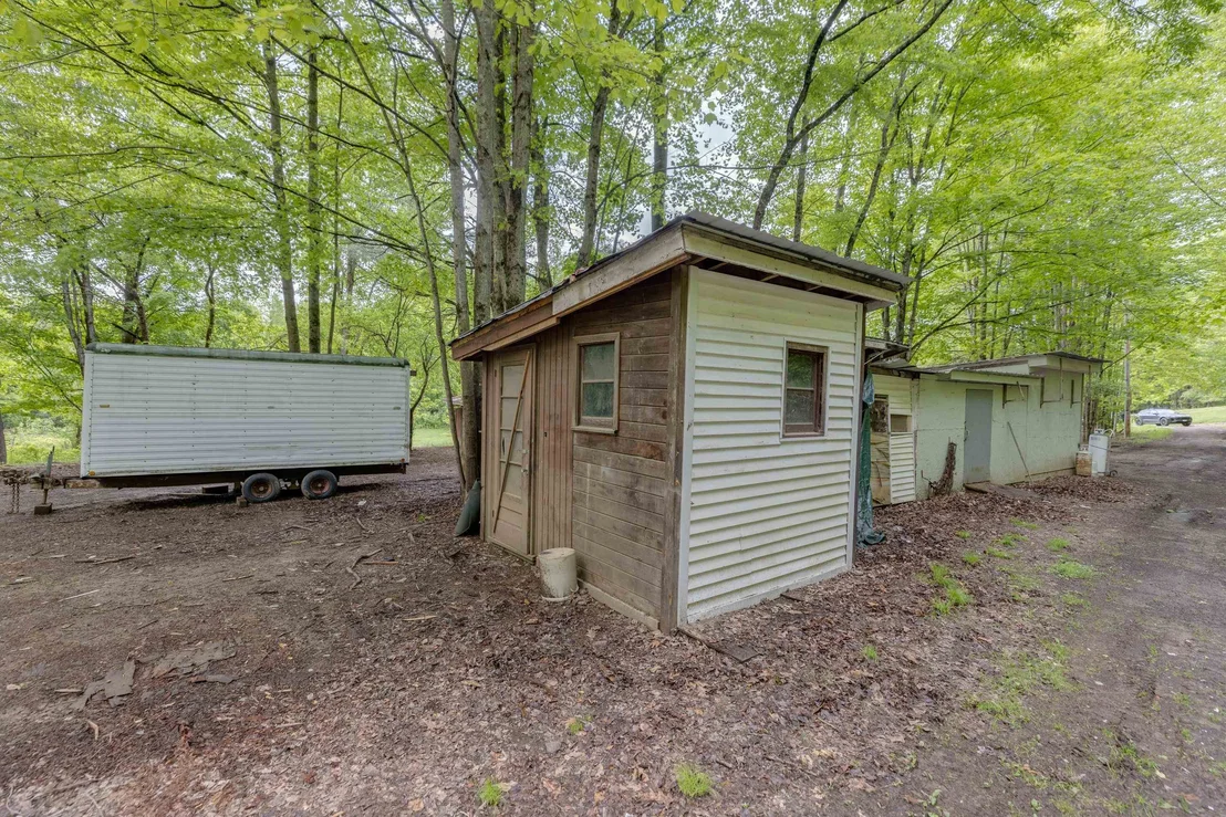 Photo of 929 933 W Bath
