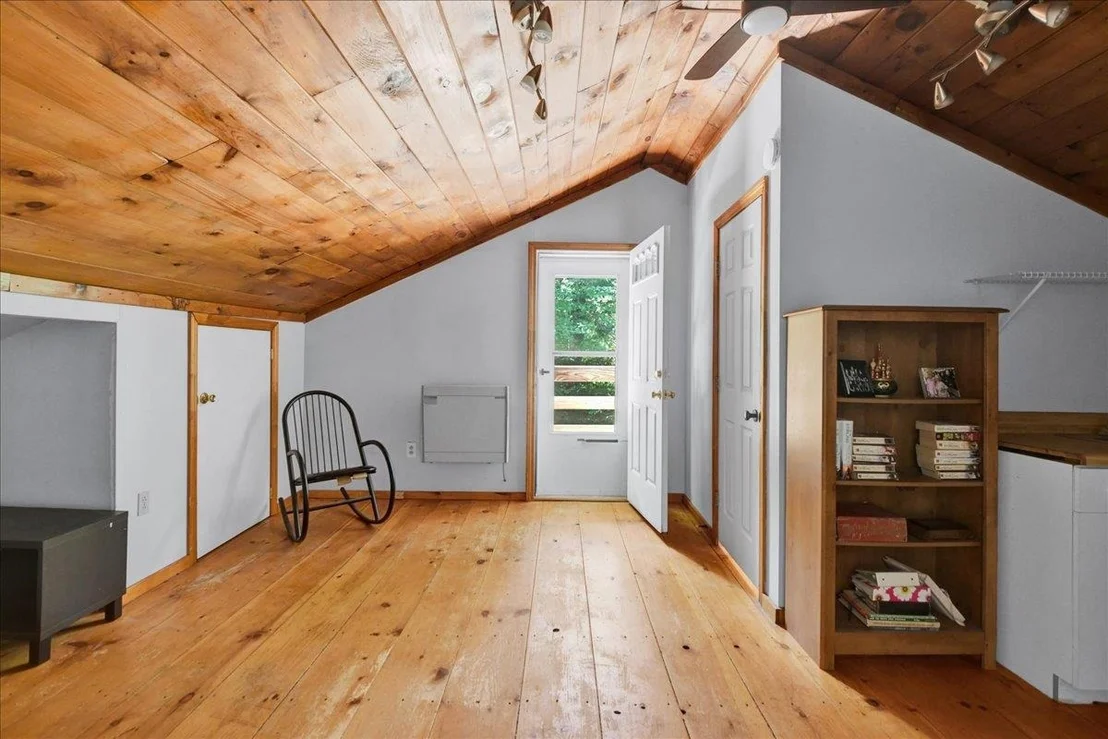 Photo of 929 Codding Hollow