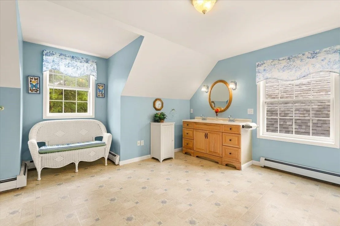 Photo of 548 Silver Pine