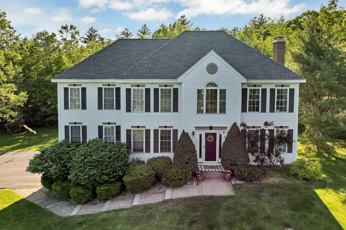 Photo of 12 Longmeadow