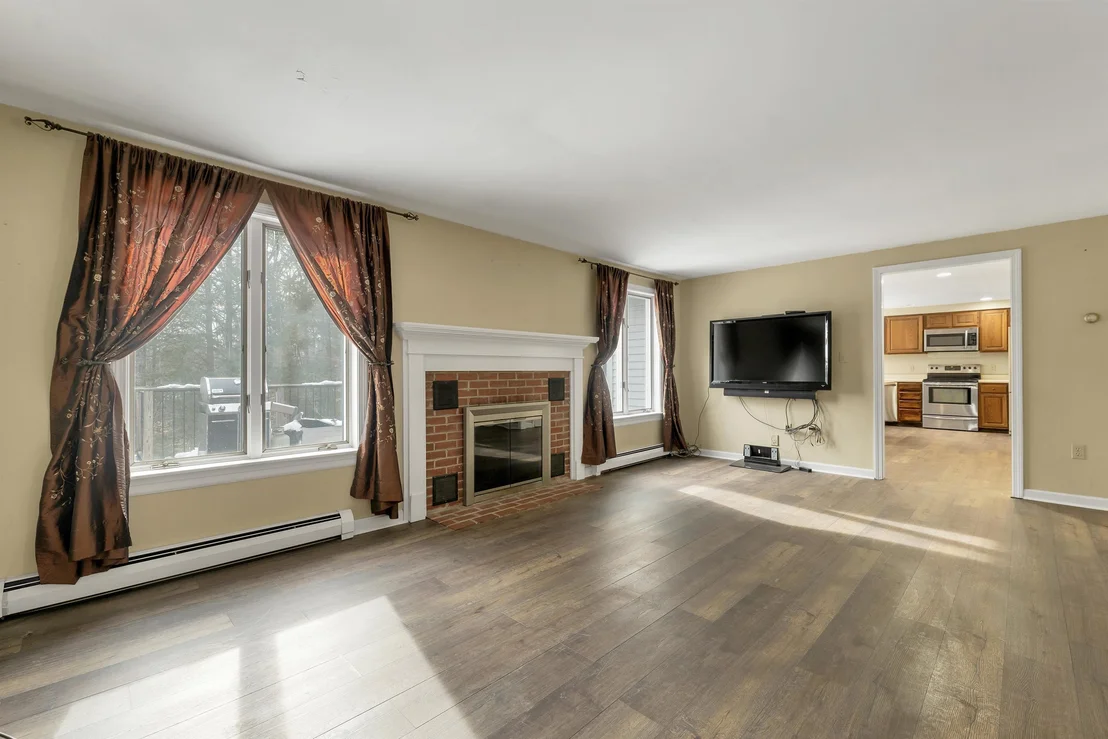 Photo of 53 Oak Knoll