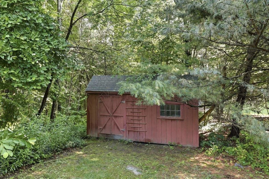 Photo of 16 Lakeview