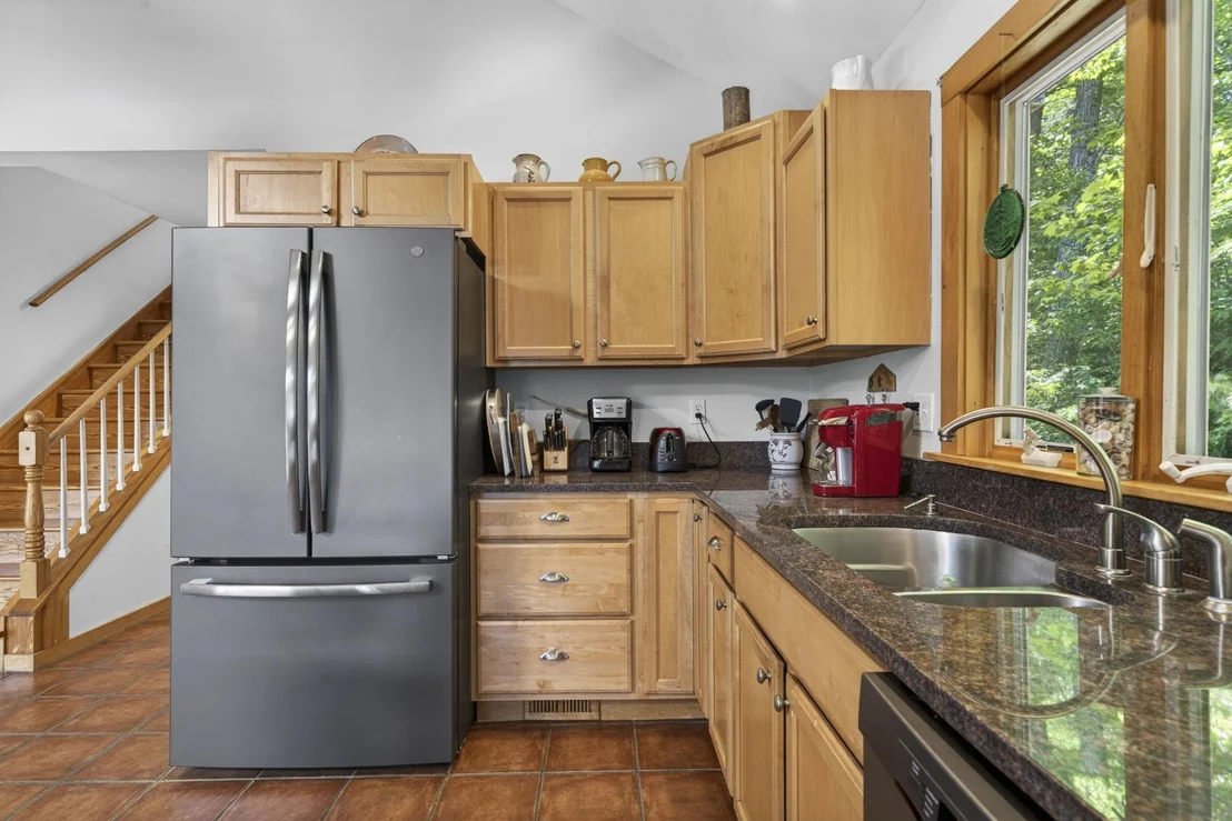 Photo of 2221 Valley
