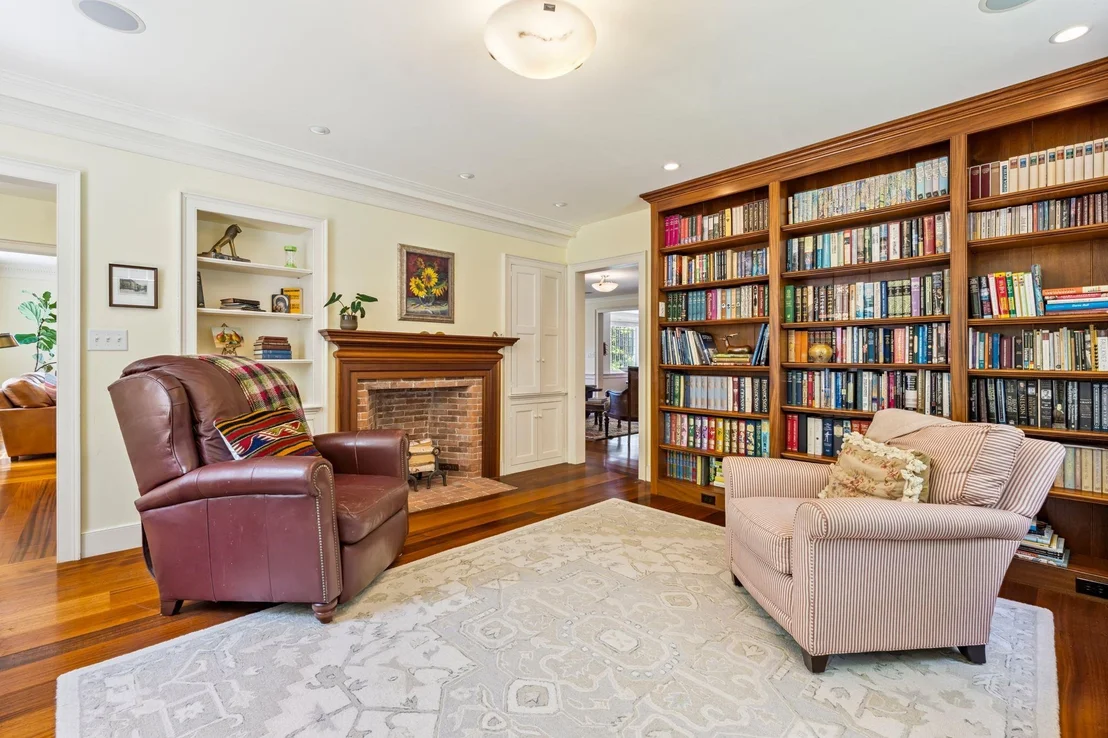 Photo of 16 Olcott