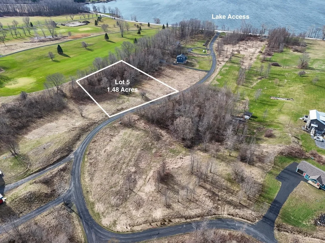 Photo of Unit LOT5 at 220 Terrapin