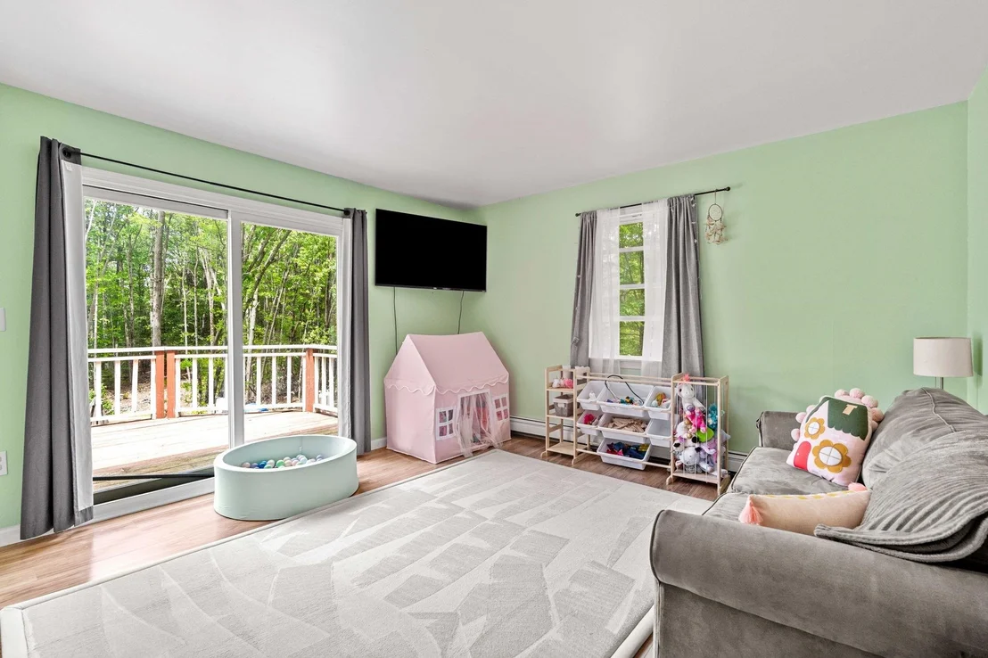 Photo of 9 Pondview