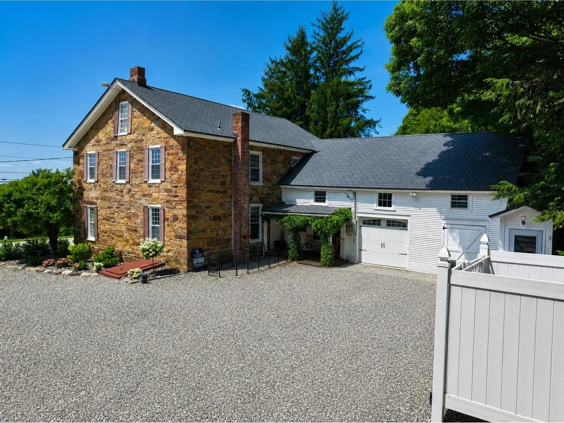 Photo of 383 St. Albans