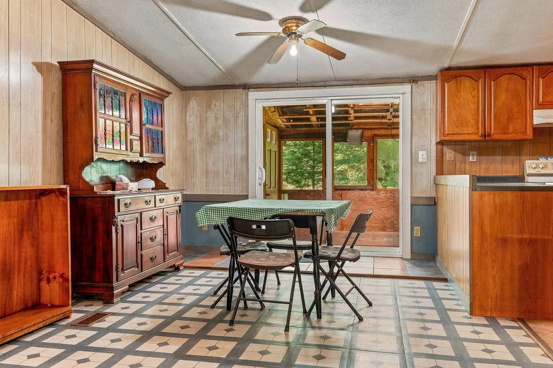Photo of 99 Pine Ridge