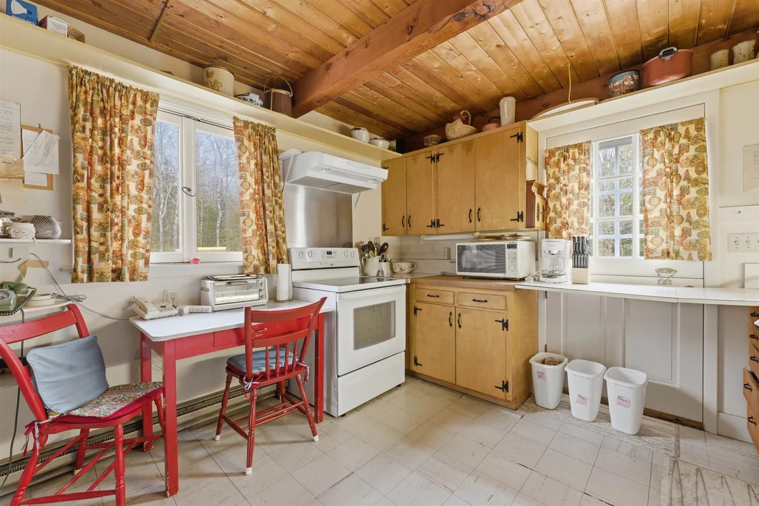 Photo of 2936 Hapgood Pond