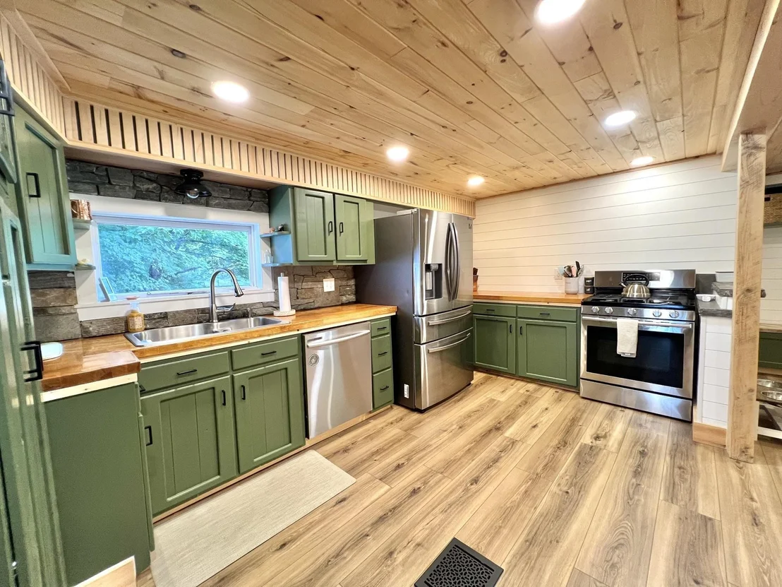 Photo of 135 East Ridge