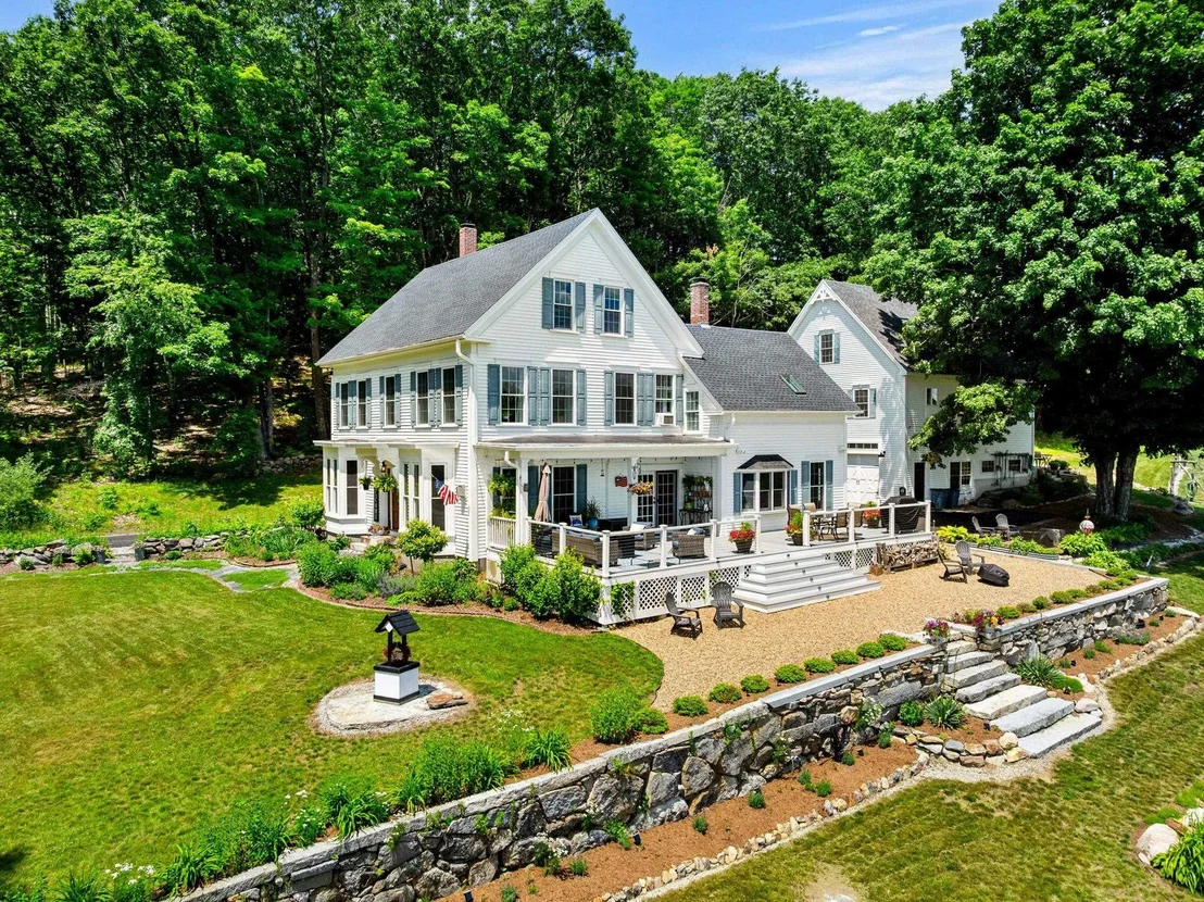 Photo of 1080 N Barnstead